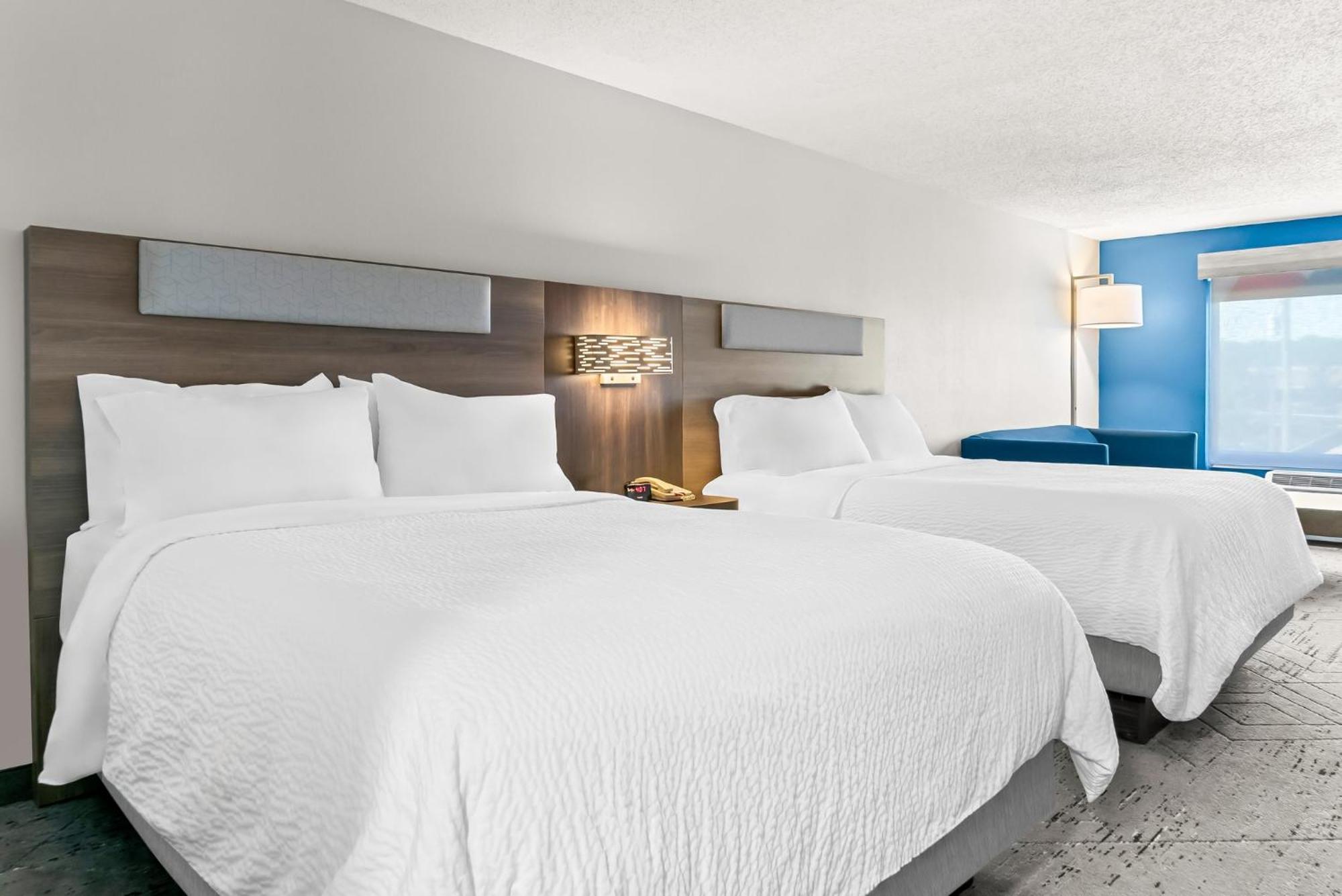 Holiday Inn Express & Suites Detroit - Novi By Ihg Экстерьер фото