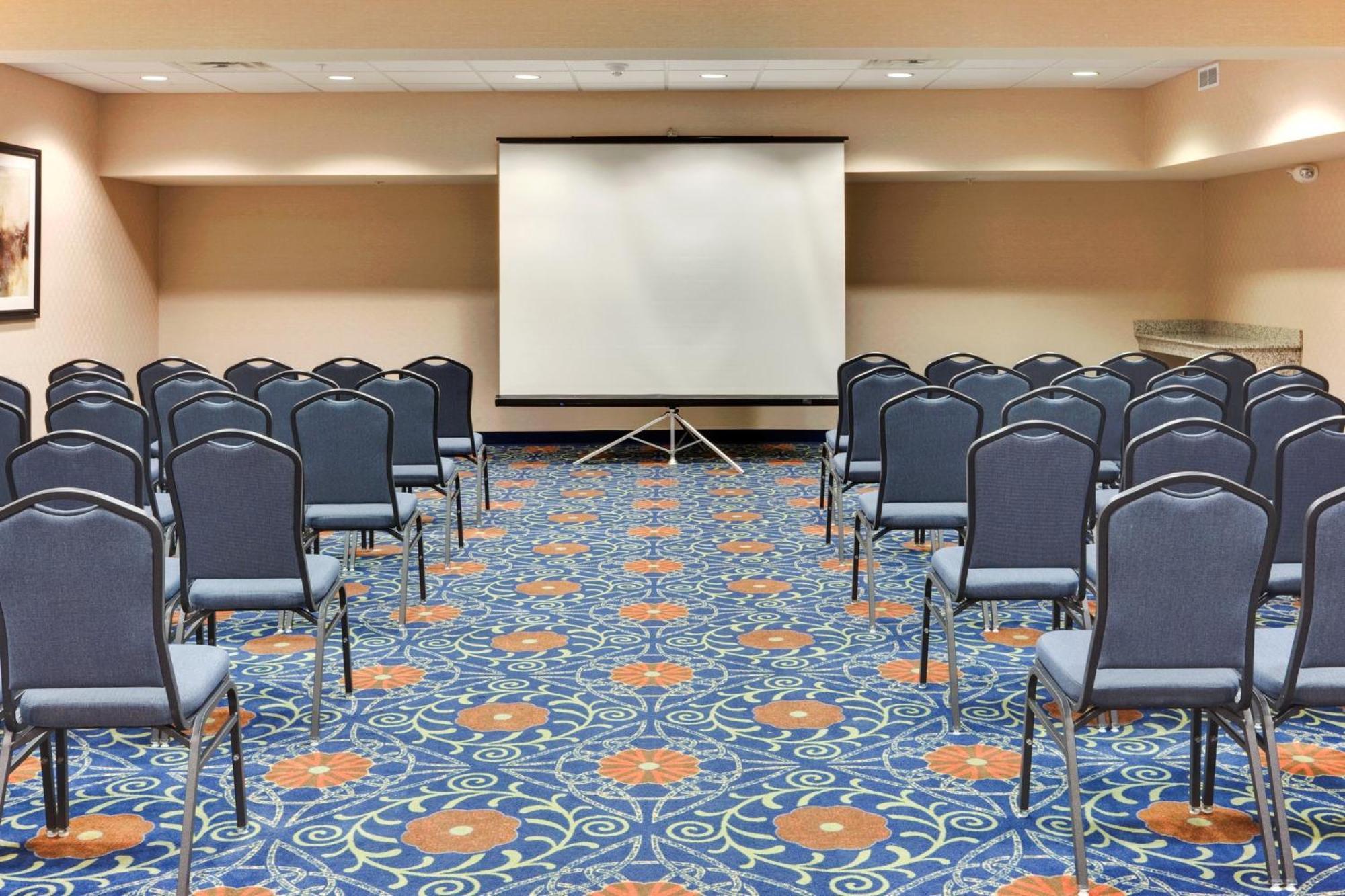 Holiday Inn Express & Suites Detroit - Novi By Ihg Экстерьер фото